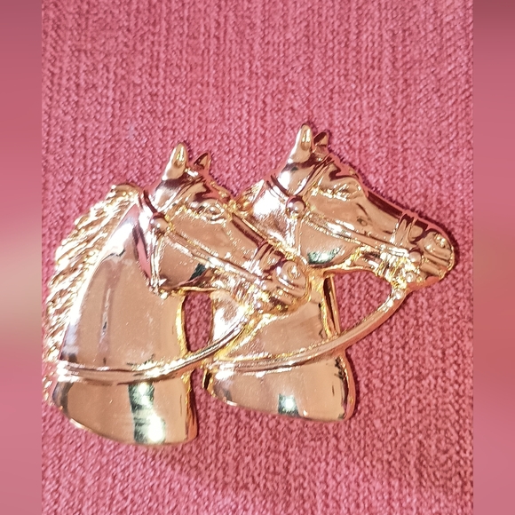 Vintage Douglas paquette Gold Double horse Head Buckle - Picture 2 of 6